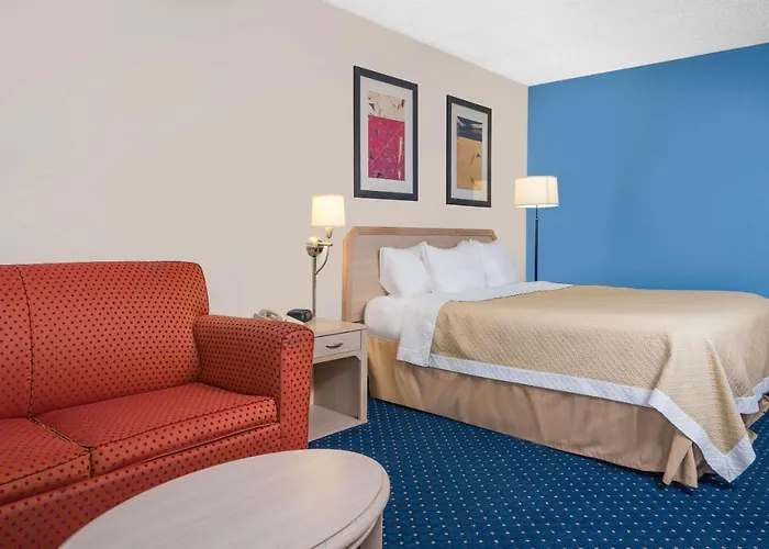 Days Inn Hotel & Conference Center
