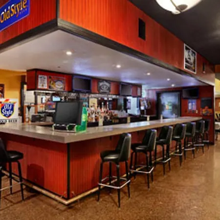 Days Inn Hotel & Conference Center 